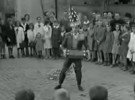 TOTO' SUONA CANTA E BALLA